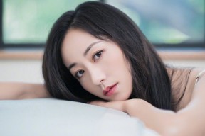 华体会-欧冠舞台上的家国情仇，德里赫特绝杀背后的巴黎荷兰双面戏码