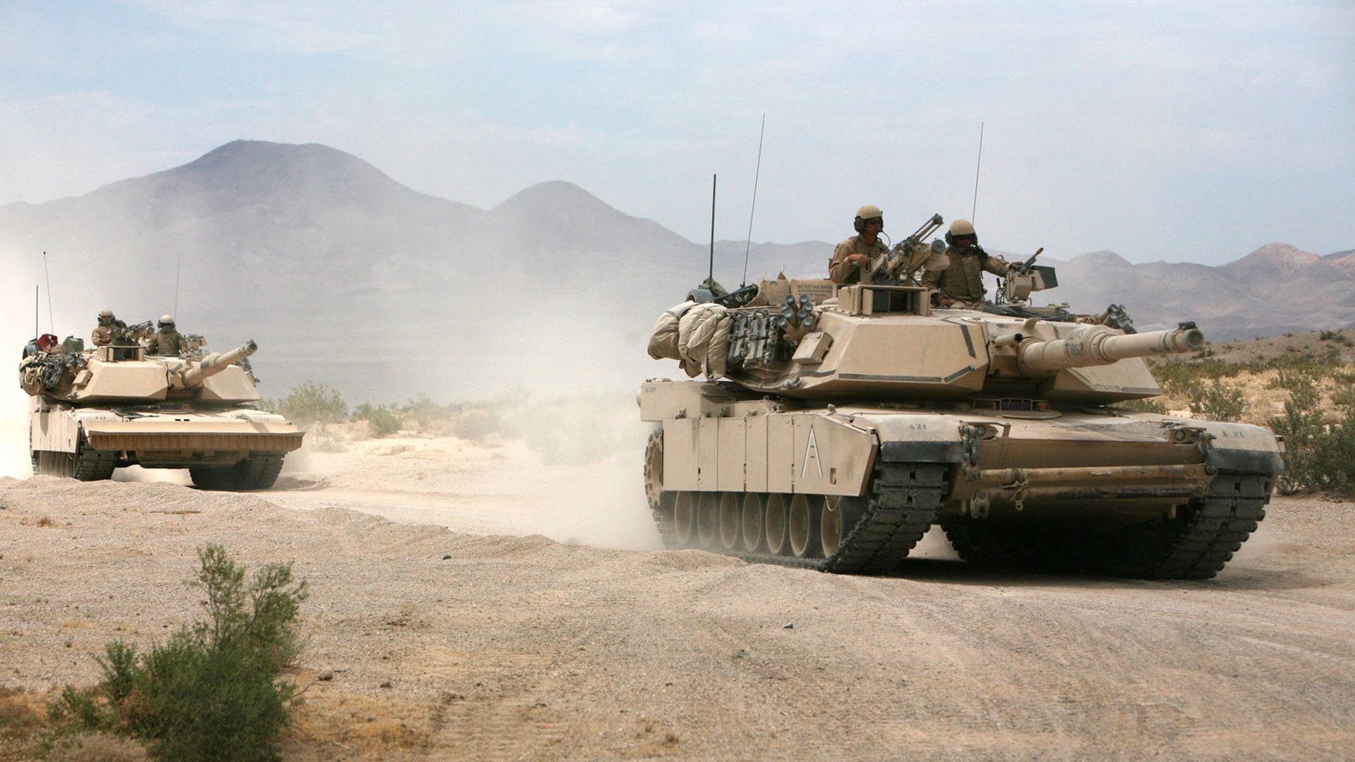 华体会app-涅槃之夜，德文·布克用数据全面爆炸谱写的非典型超巨传奇  第2张